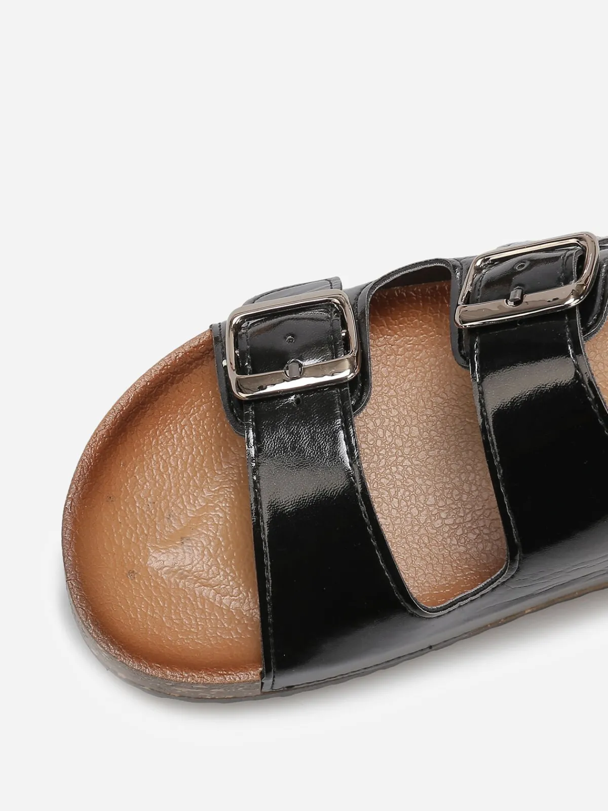 Online La Modeuse Mules vernies à boucles Noir