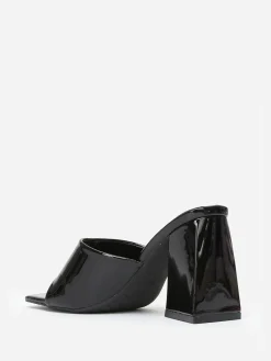 Hot La Modeuse Mules vernies  à talon en triangle Noir