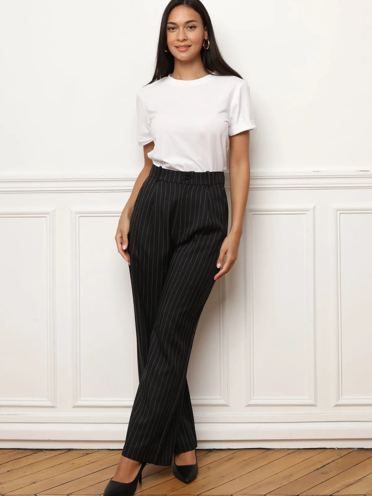 Online La Modeuse Pantalon à pinces et imprimé rayures Noir