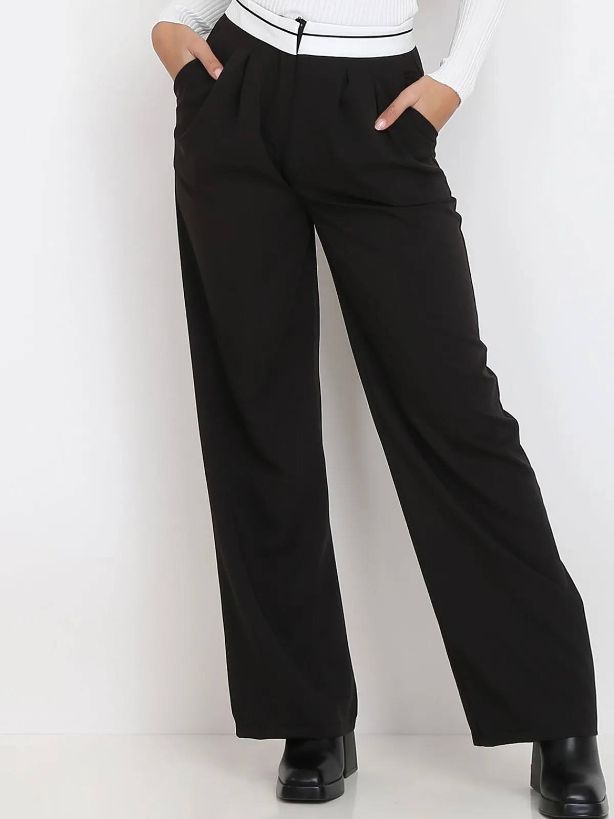Best La Modeuse Pantalon ample style dad Noir
