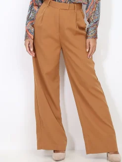 La Modeuse Pantalon classique ample et droit Camel