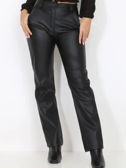 Discount La Modeuse Pantalon droit en simili Noir