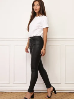 Discount La Modeuse Pantalon enduit slim et push-up Noir