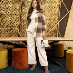 Outlet La Modeuse Pantalon large en velours côtelé Beige
