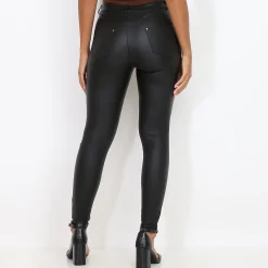 Sale La Modeuse Pantalon skinny à effet simili Noir
