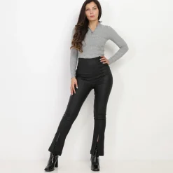 Sale La Modeuse Pantalon taille haute enduit à fentes Noir