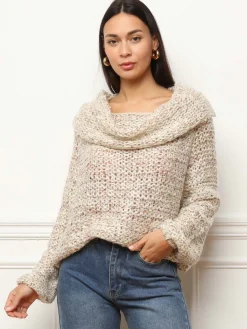Outlet La Modeuse Pull à col bardot et fils pailletés Beige