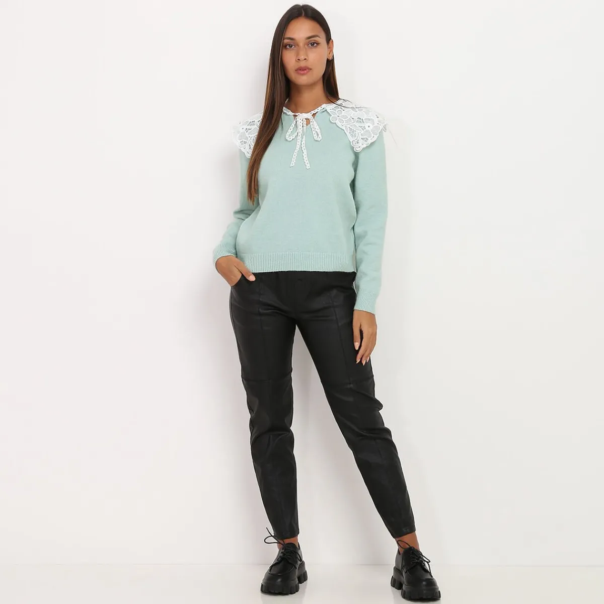 Sale La Modeuse Pull à col claudine XL en dentelle Vertclair
