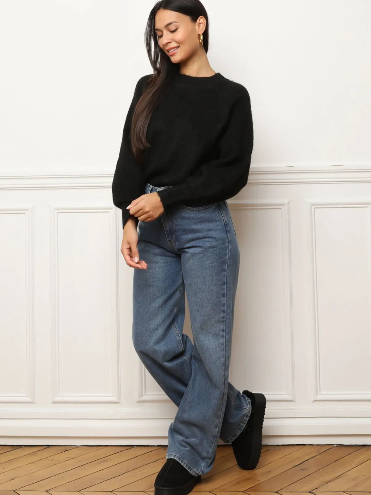 La Modeuse Pull à dos ouvert et perles Noir