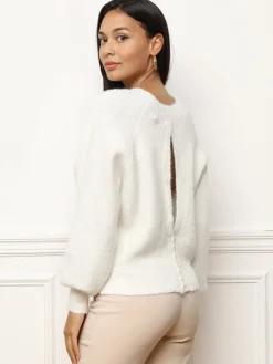 Discount La Modeuse Pull à dos ouvert et perles Ecru