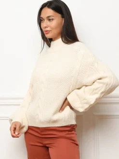 Hot La Modeuse Pull à motifs et manches ballons Ecru