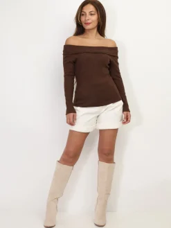 Hot La Modeuse Pull bardot en maille côtelée Marron