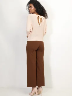 New La Modeuse Pull chauve-souris à ruban Beige