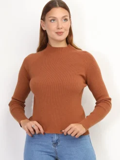 La Modeuse Pull côtelé à col montant Marron