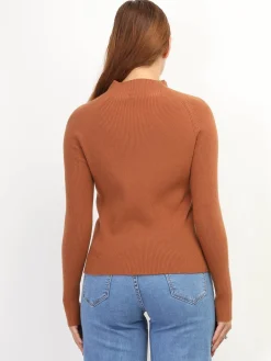 La Modeuse Pull côtelé à col montant Marron