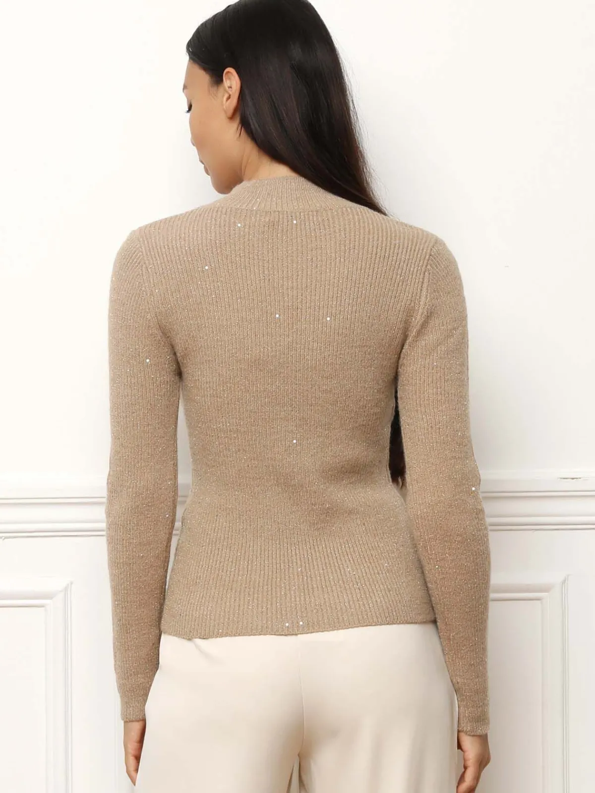 New La Modeuse Pull en maille brillante à sequins Taupe
