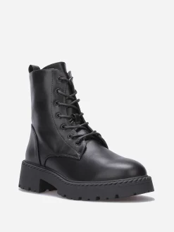 Sale La Modeuse Rangers à semelle dentelée Noir
