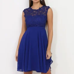 Discount La Modeuse Robe à encolure dentelle grandes tailles Bleu