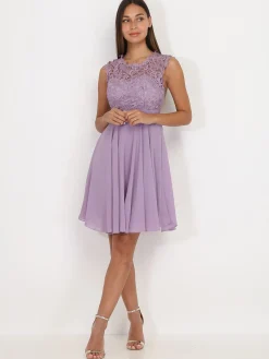 Sale La Modeuse Robe à encolure dentelle grandes tailles Violetclair