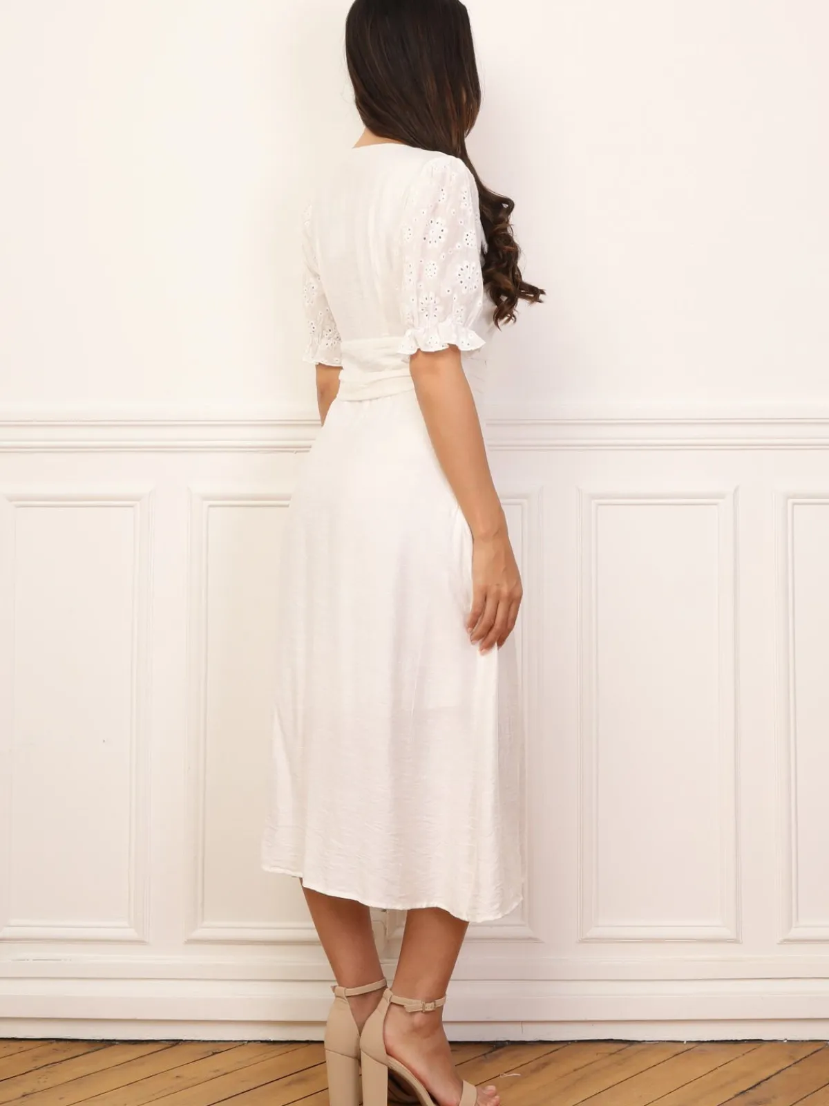 Outlet La Modeuse Robe à manches ballons et boutons Blanc