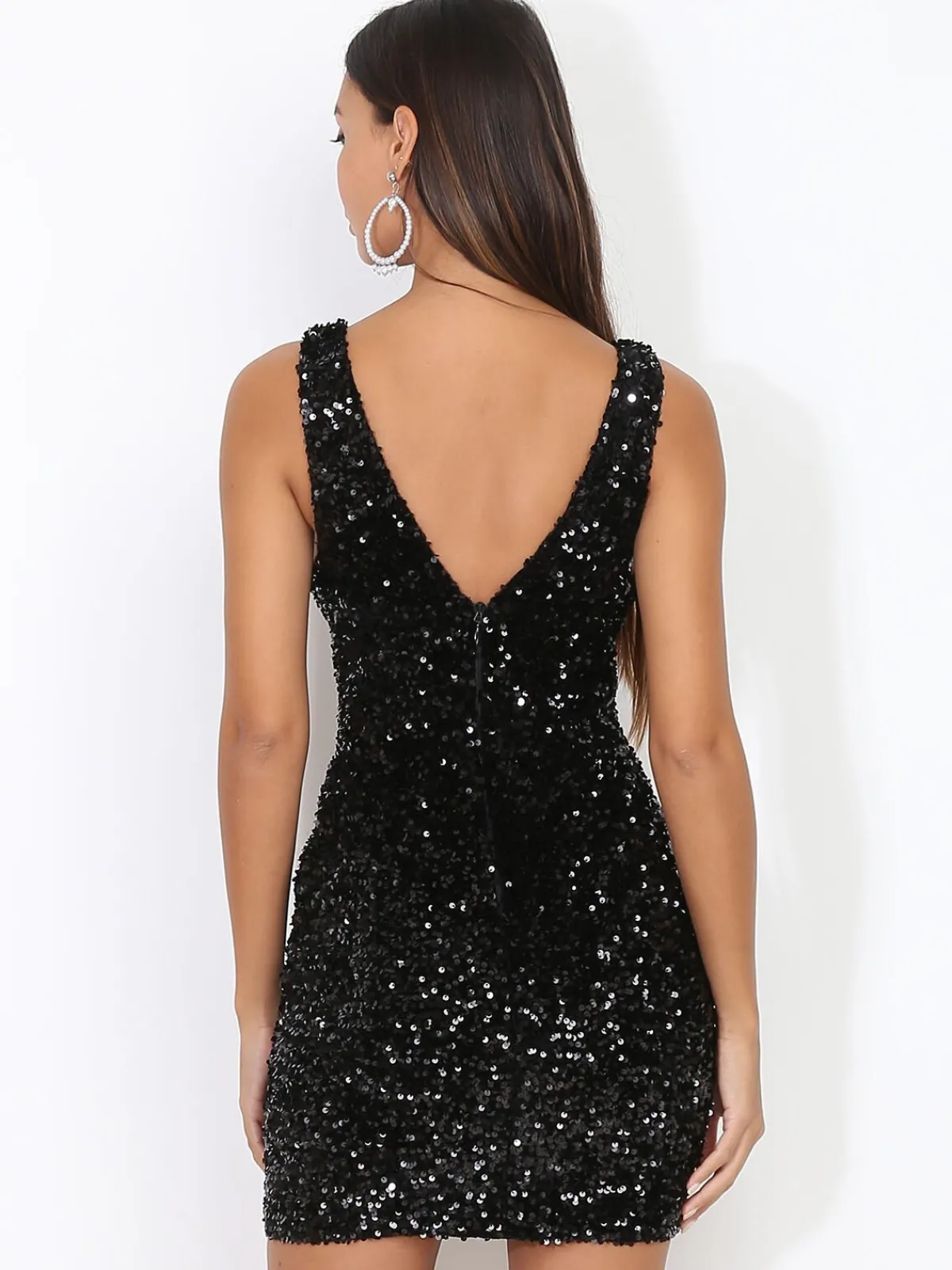 Online La Modeuse Robe à sequins et décolleté v Noir