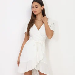 New La Modeuse Robe à volants et manches en crochet Blanc