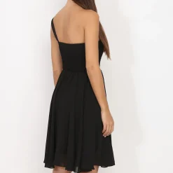 Discount La Modeuse Robe asymétrique drapée Noir