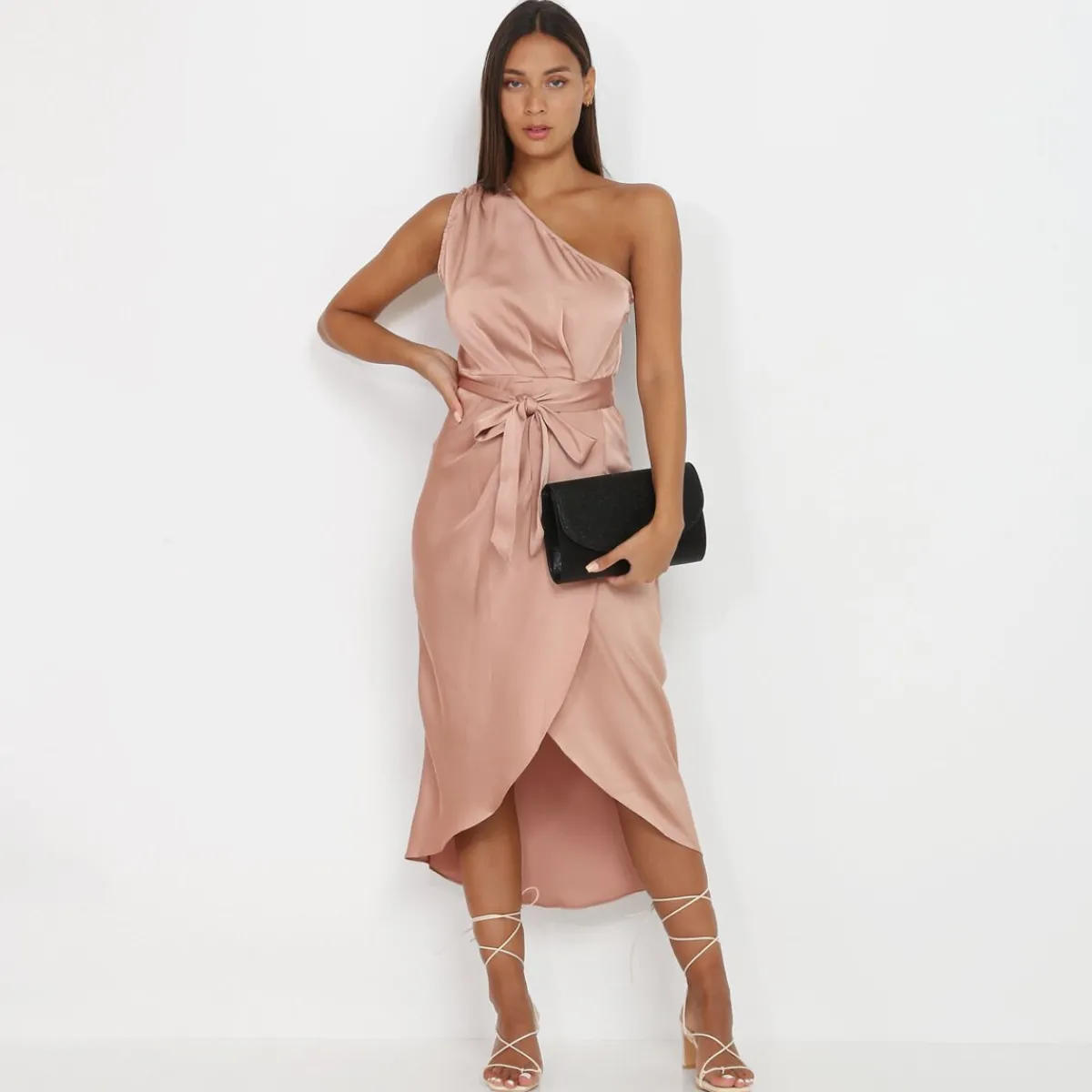 Hot La Modeuse Robe asymétrique satinée Rose