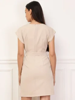 Best La Modeuse Robe ceinturée à nouer et col fendu Beige