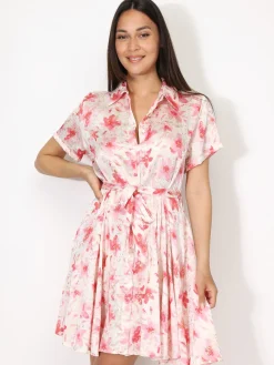 La Modeuse Robe chemise à fleurs et éclats dorés Rose