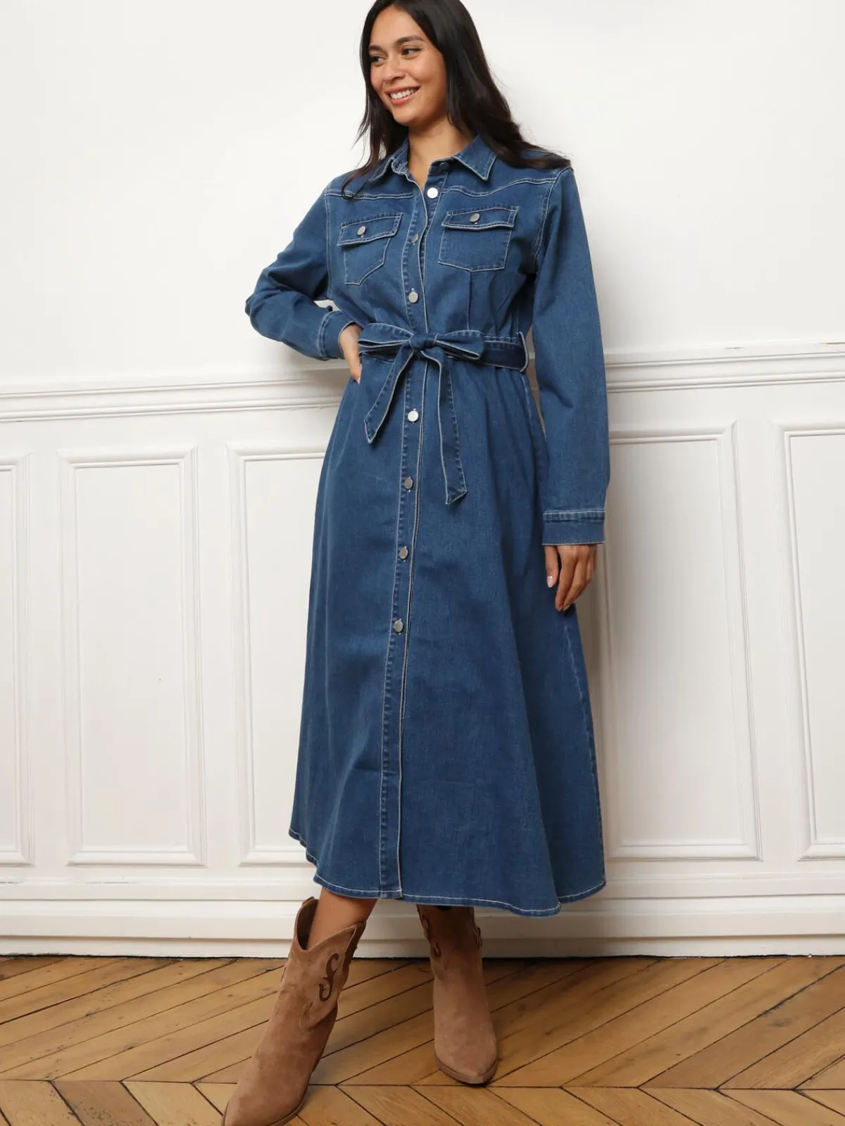 New La Modeuse Robe chemise en denim à nouer Bleufoncé
