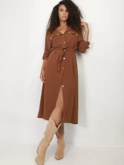Hot La Modeuse Robe chemise mi-longue à ceinture Camelfoncé