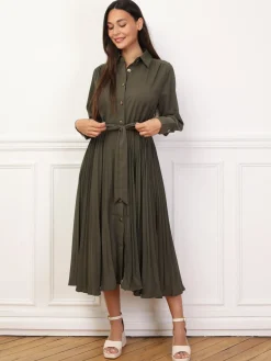 New La Modeuse Robe chemise plissée et ceinturée Kaki