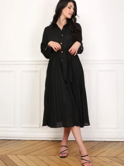 Hot La Modeuse Robe chemise plissée et ceinturée Noir