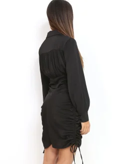 Sale La Modeuse Robe chemise satinée froncée Noir