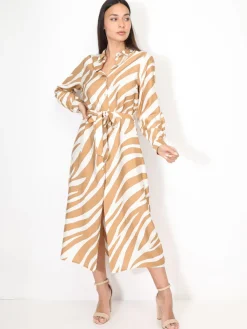 Discount La Modeuse Robe chemise texturée à motif zébré Taupe