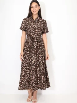 Sale La Modeuse Robe chemise évasée à motif Léopard