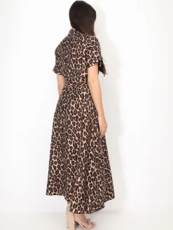 Sale La Modeuse Robe chemise évasée à motif Léopard