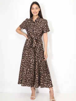 Sale La Modeuse Robe chemise évasée à motif Léopard