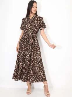 Sale La Modeuse Robe chemise évasée à motif Léopard