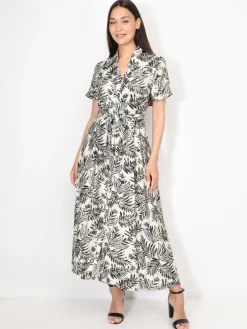 New La Modeuse Robe chemise évasée à motif tropical Noir
