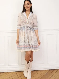Outlet La Modeuse Robe chemise évasée à motifs Beige