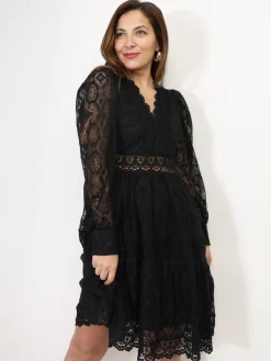 La Modeuse Robe chemisier en dentelle et crochet Noir