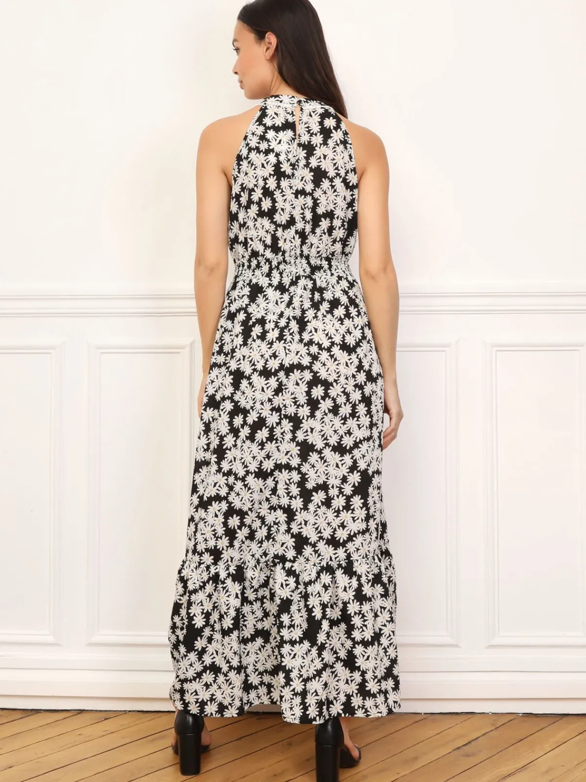 La Modeuse Robe cut-out à fleurs et broderie Noir
