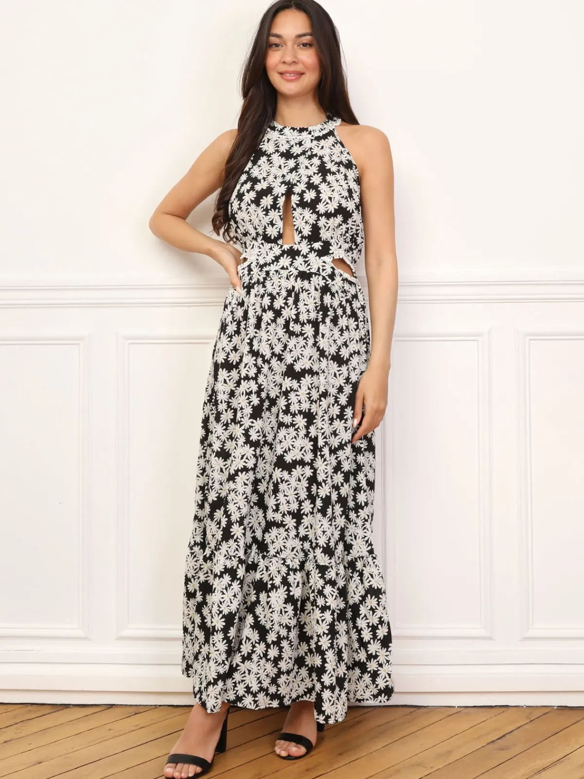La Modeuse Robe cut-out à fleurs et broderie Noir