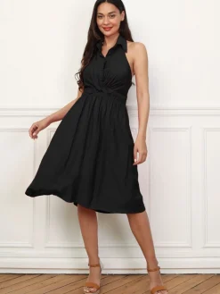La Modeuse Robe dos-nu à col chemise Noir