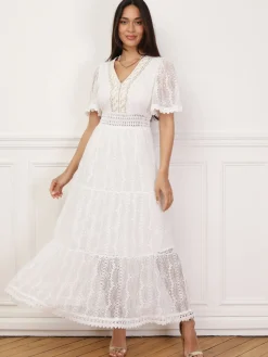 Sale La Modeuse Robe en dentelle avec broderie Beige