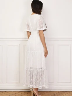 Sale La Modeuse Robe en dentelle avec broderie Beige