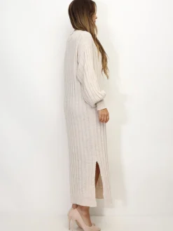 Sale La Modeuse Robe en maille côtelée à fentes Beige