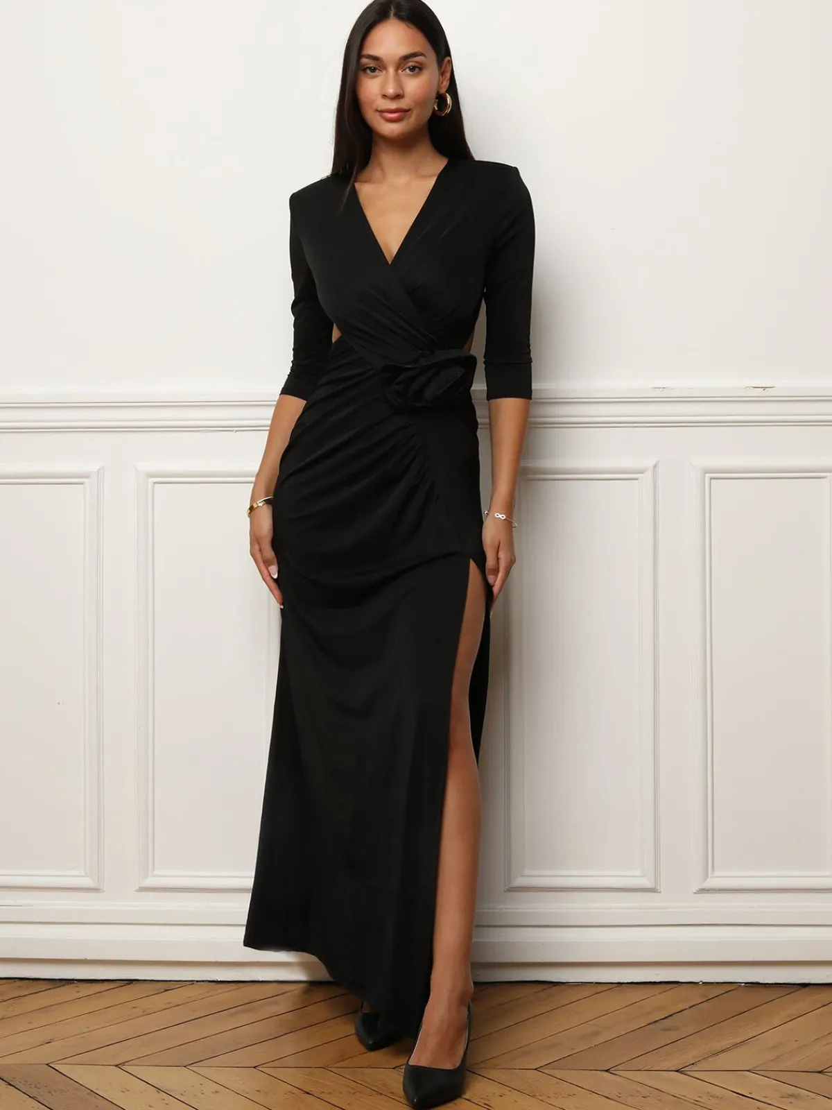 Clearance La Modeuse Robe fendue cut-out à fleur 3D Noir